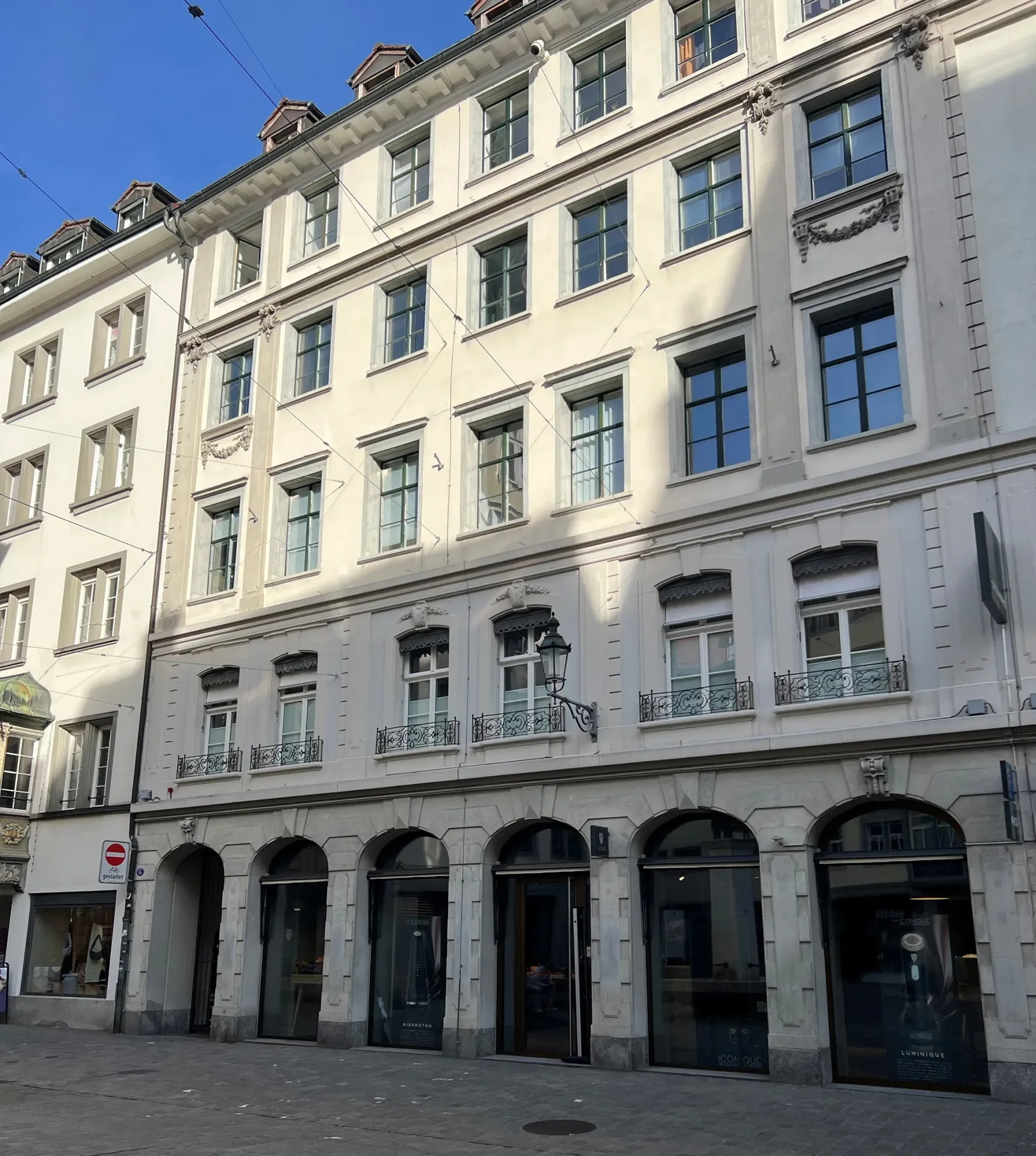 Gips als Komfortschaffer – Handwerkskunst für ein gesundes Raumklima