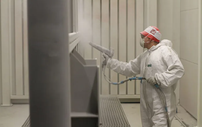 Unsichtbare Perfektion: Wie aus rohem Metall eine glänzende Zukunft wird