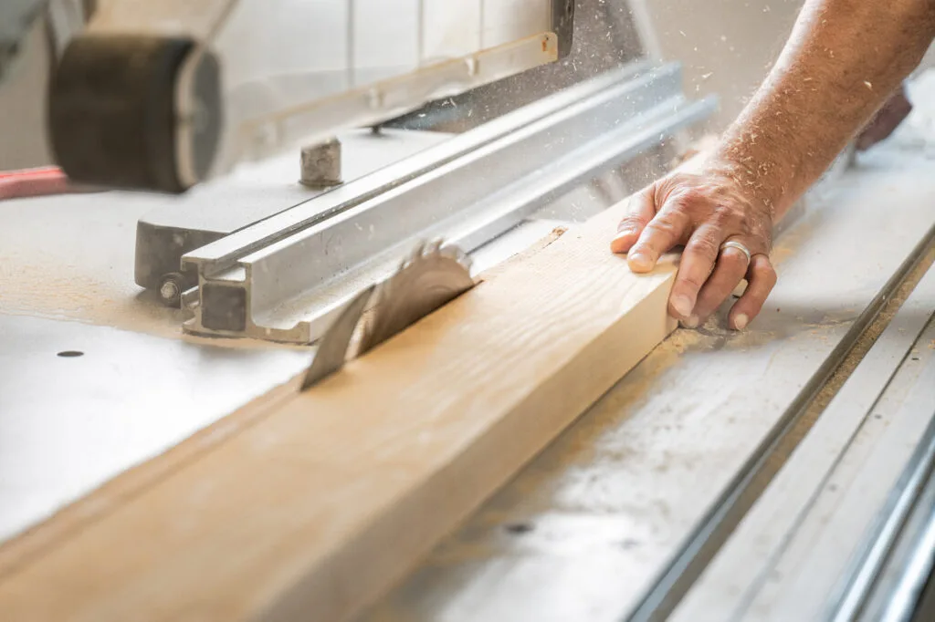Wo das Holz Geschichten schreibt: Die Schreinerei Bieri im Baselbiet